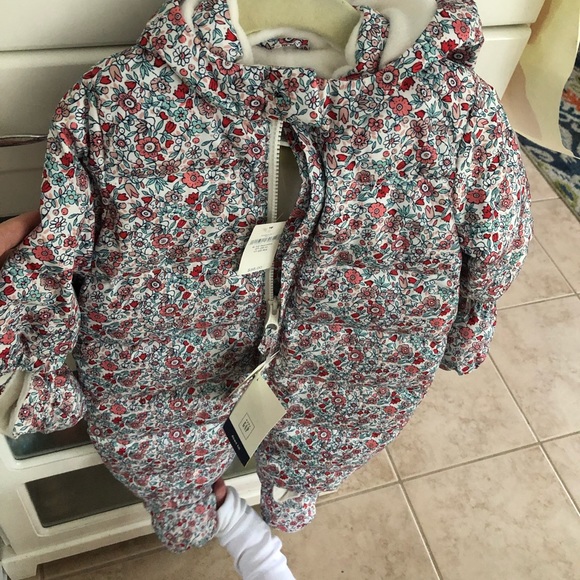 GAP Other - 6-12 month baby GAP girls snowsuit